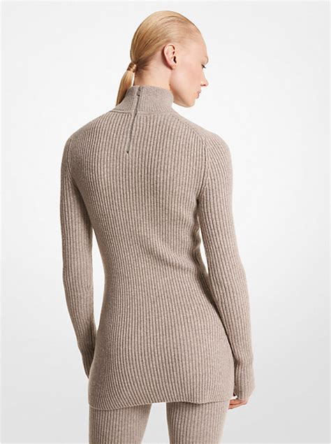 Stretch Cashmere Tunic Turtleneck .